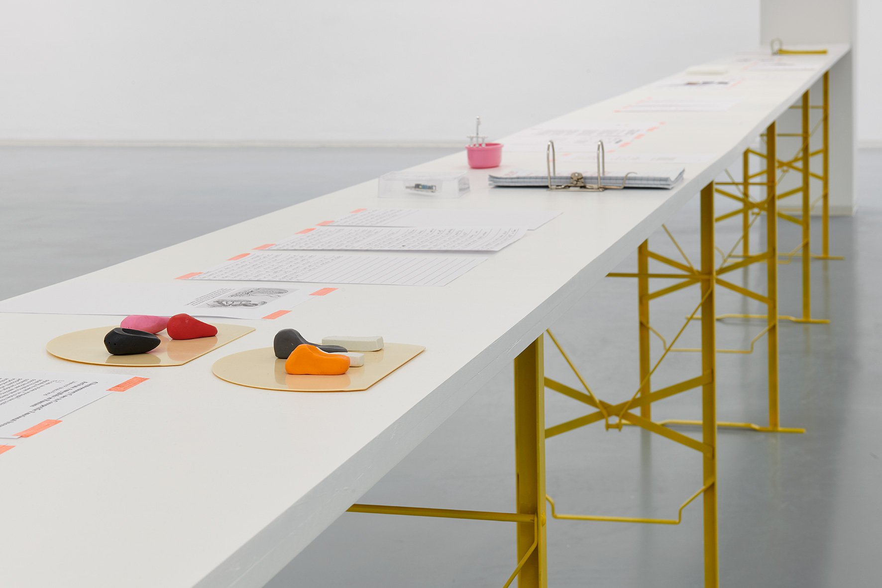 Stefani Glauber, installation view, 2019, Bonner Kunstverein, courtesy the artist. Photo: Mareike Tocha