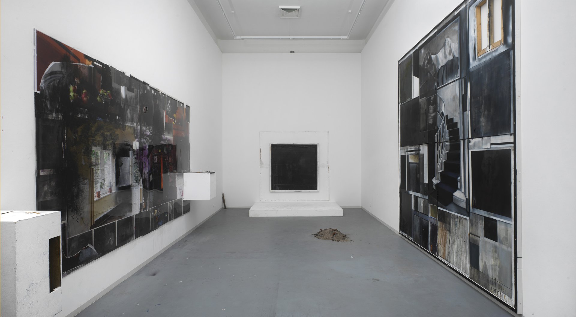 Matthieu Ronsse, Installation view, Bonner Kunstverein, 2010. Photo: Achim Kukulies