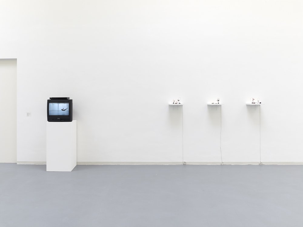 Evamaria Schaller, Installation view, 2013, Bonner Kunstverein. Photo: Simon Vogel
