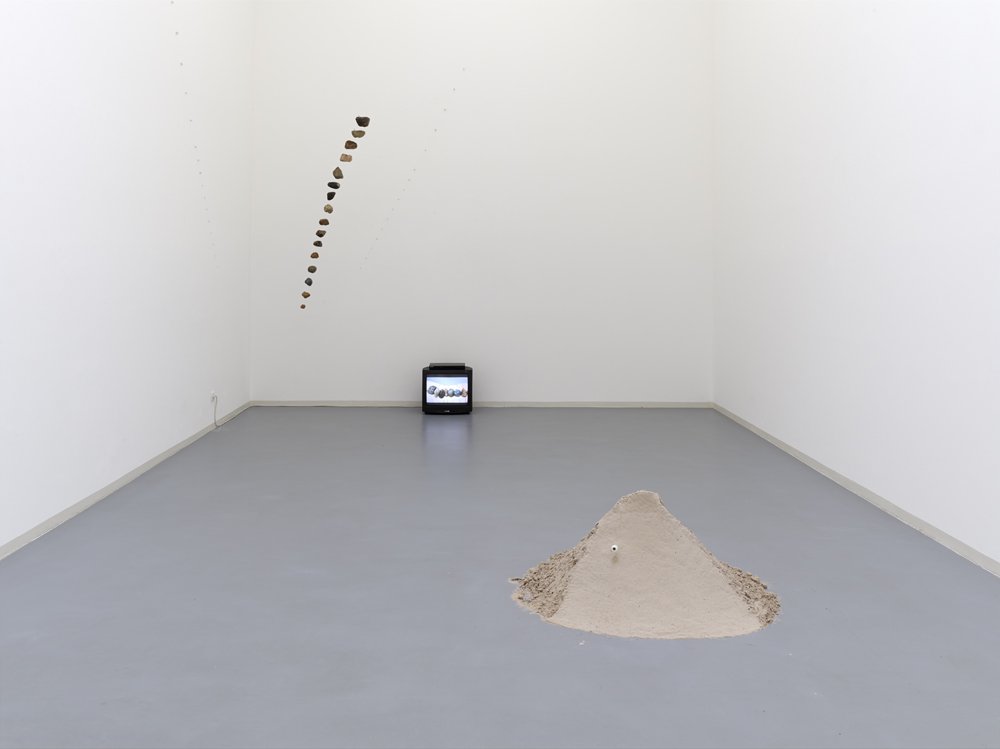 Evamaria Schaller, Installationsansicht, 2013, Bonner Kunstverein. Foto: Simon Vogel