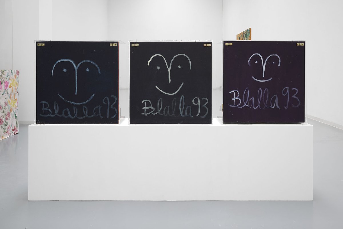 It is light, Bonner Kunstverein, 2024. Ausstellungsansicht mit Blalla W. Hallmann, Blalla-Spielothek für Kinder: zum spielerischen Erlernen der biblischen Themen: „Mütter-Söhnchen“, Blalla-Spielothek for Children: to Learn the Biblical Themes in a Playful Way: “Mothers and Sons” und Blalla-Spielothek für Kinder: zum tieferen Verstehen der kosmischen Zusammen- hänge von Religion: Gott-Mensch (Rückseite). Foto: Mareike Tocha.