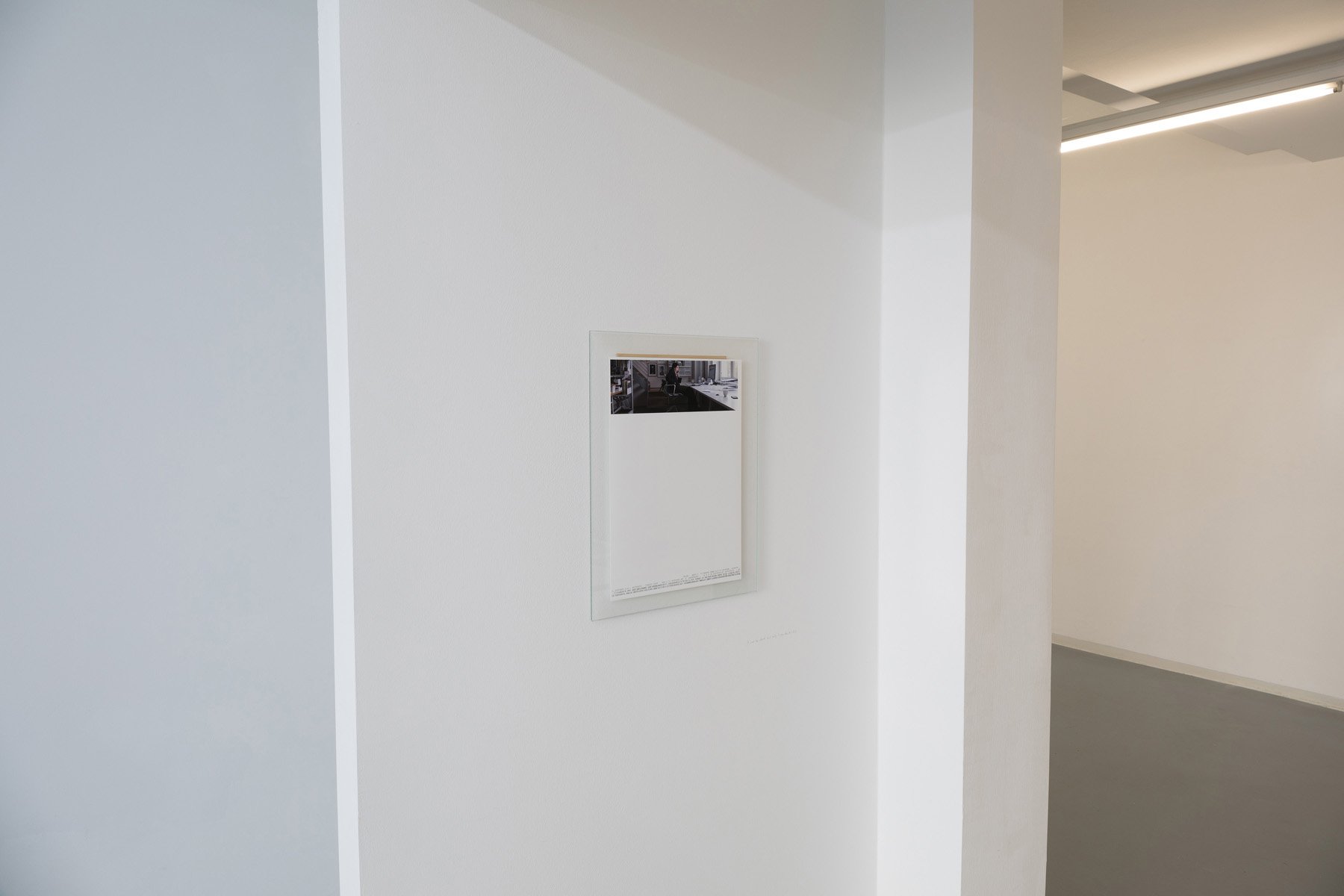 Niklas Taleb: Live in Paris, Installation view, 2021, Bonner Kunstverein. Courtesy the artist and Lucas Hirsch, Düsseldorf