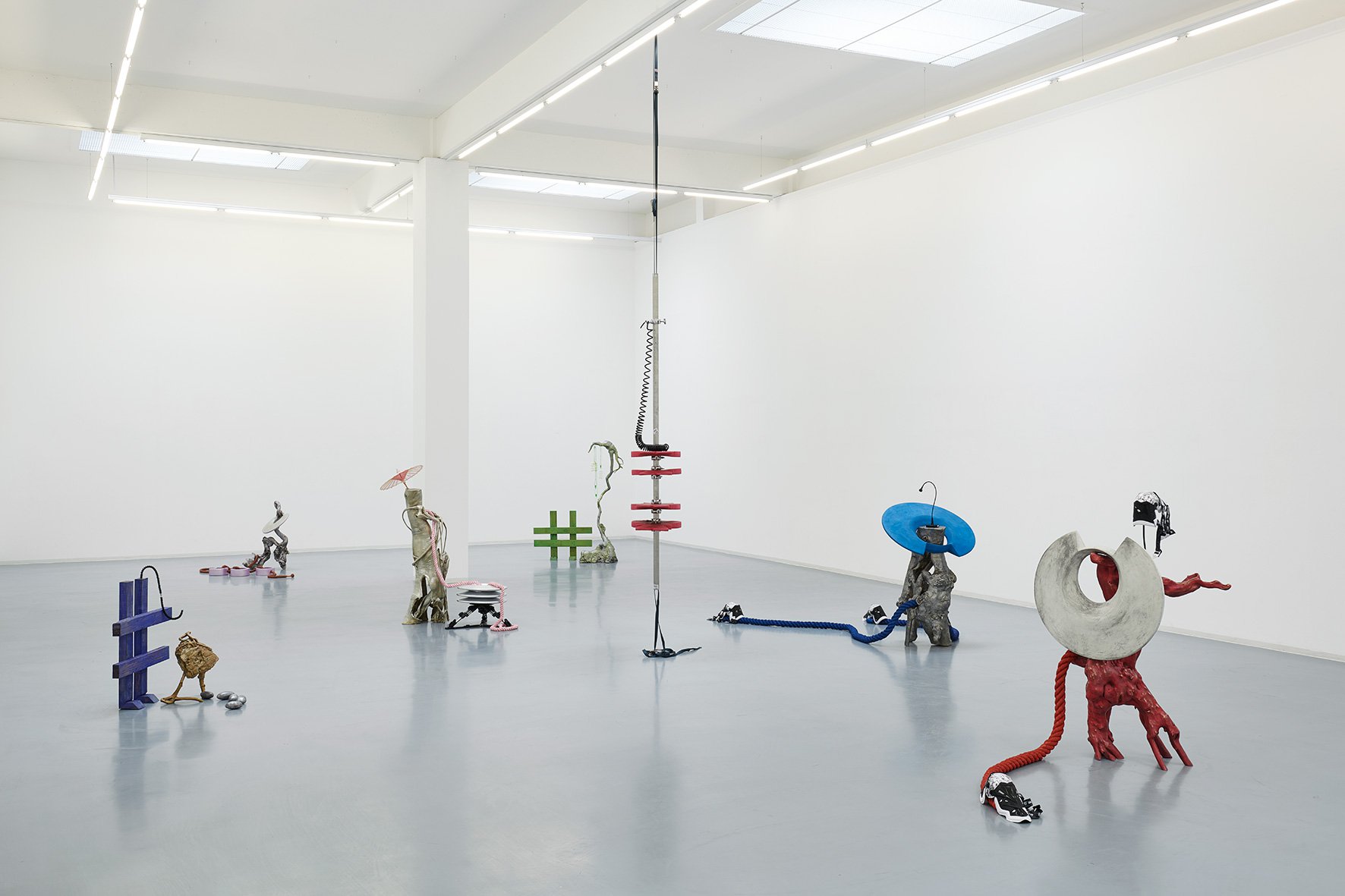 Guan Xiao, Products Farming, installation view, 2019, Bonner Kunstverein. Courtesy the artist, Antenna Space, Shanghai and Kraupa-Tuskany Zeidler, Berlin. Photo: Mareike Tocha.