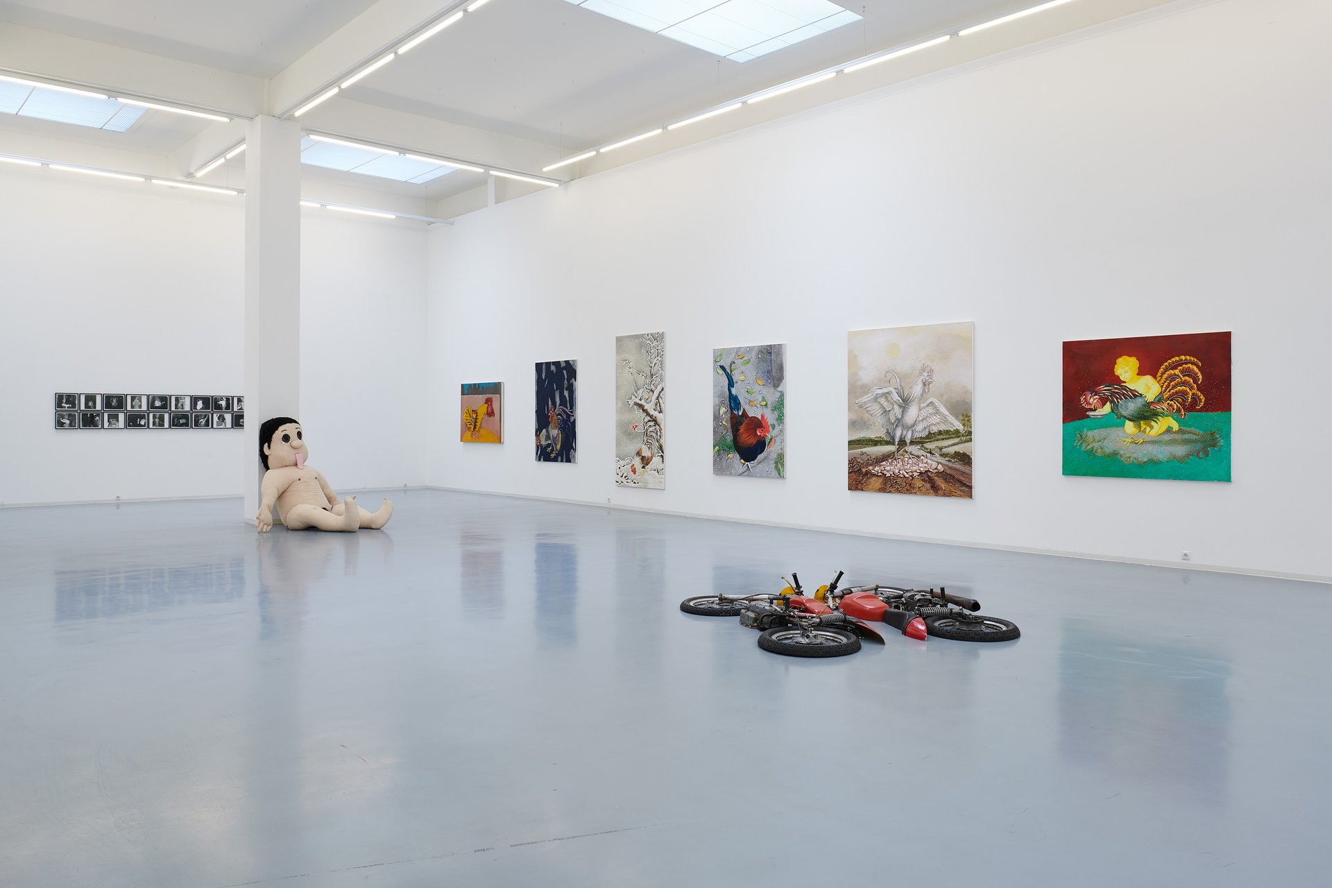 Maskulinitäten. Eine Kooperation von Bonner Kunstverein, Kölnischem Kunstverein und Kunstverein für die Rheinlande und Westfalen, Düsseldorf, Installationsansicht, 2019, Bonner Kunstverein. Foto: Mareike Tocha