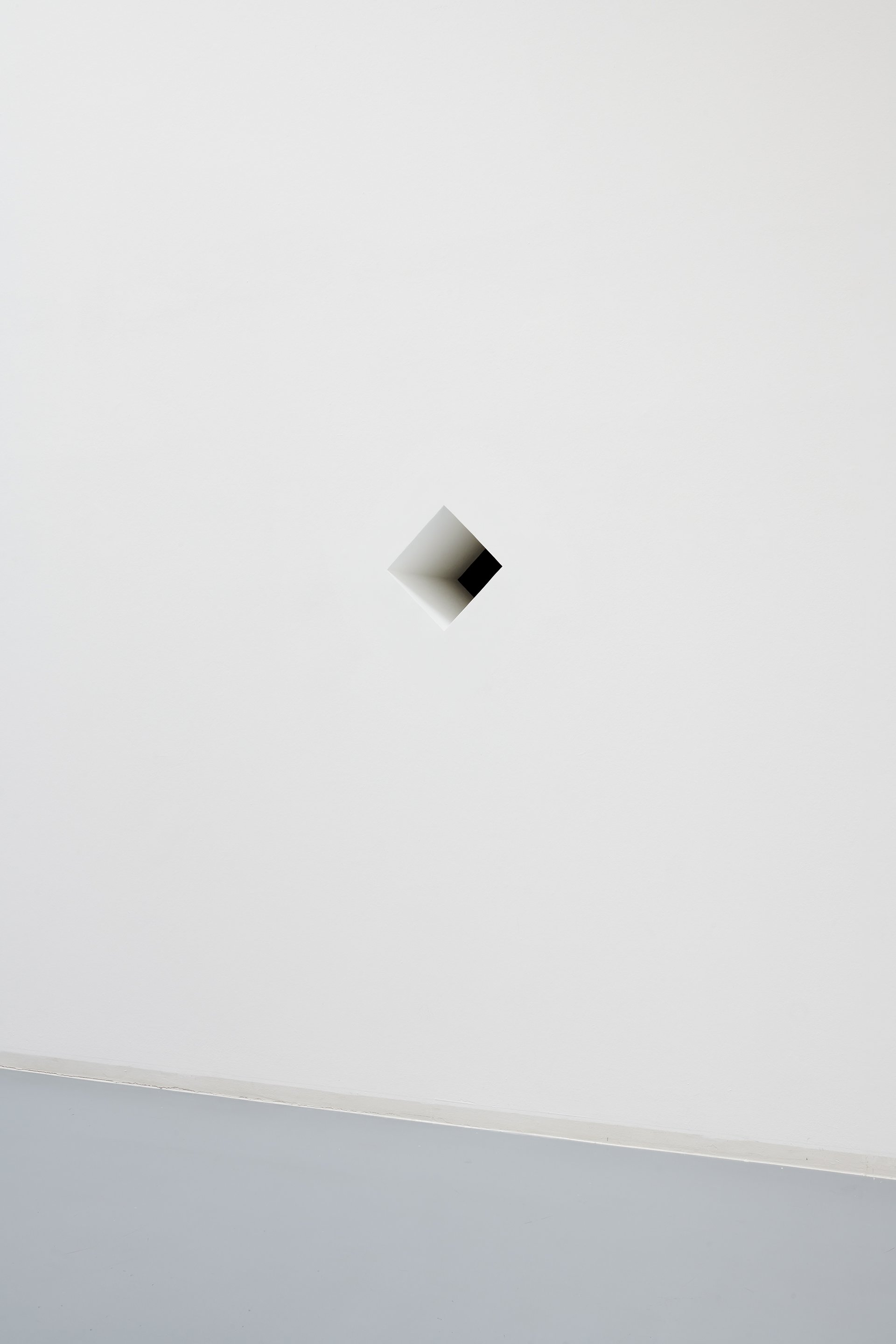 Anna-Sophie Berger: Duel, installation view, Bonner Kunstverein, 2020. Courtesy the artist, Galerie LAYR, Vienna and JTT, New York. Photo: Mareike Tocha