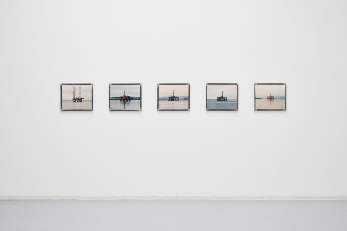 Lucie Stahl, Giant (4, 2, 5, 6, 3), installation view, Lucie Stahl: Seven Sisters, Bonner Kunstverein, 2022. Courtesy the artist, Cabinet Gallery, London, dépendance, Brussels, Fitzpatrick Gallery, Paris and Los Angeles, and Galerie Meyer Kainer, Vienna. Photo: Mareike Tocha.