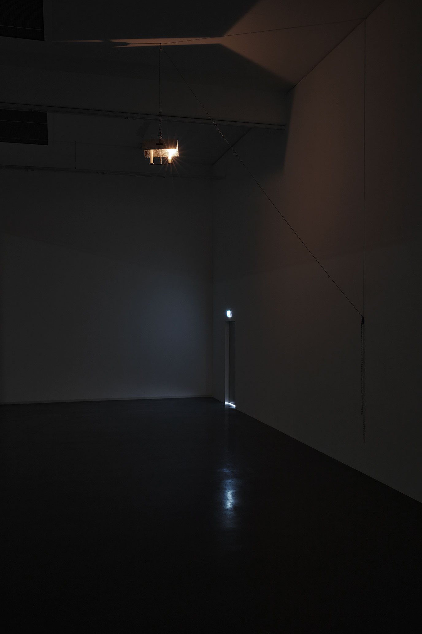 Michael Kleine, in der Blumenhalle, installation view, 2023, Bonner Kunstverein. Courtesy the artist. Photo: Mareike Tocha