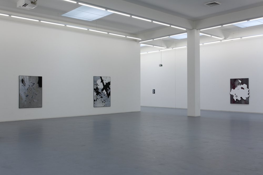 Max Schulze, Installation view, Bonner Kunstverein, 2010. Photo: Simon Vogel