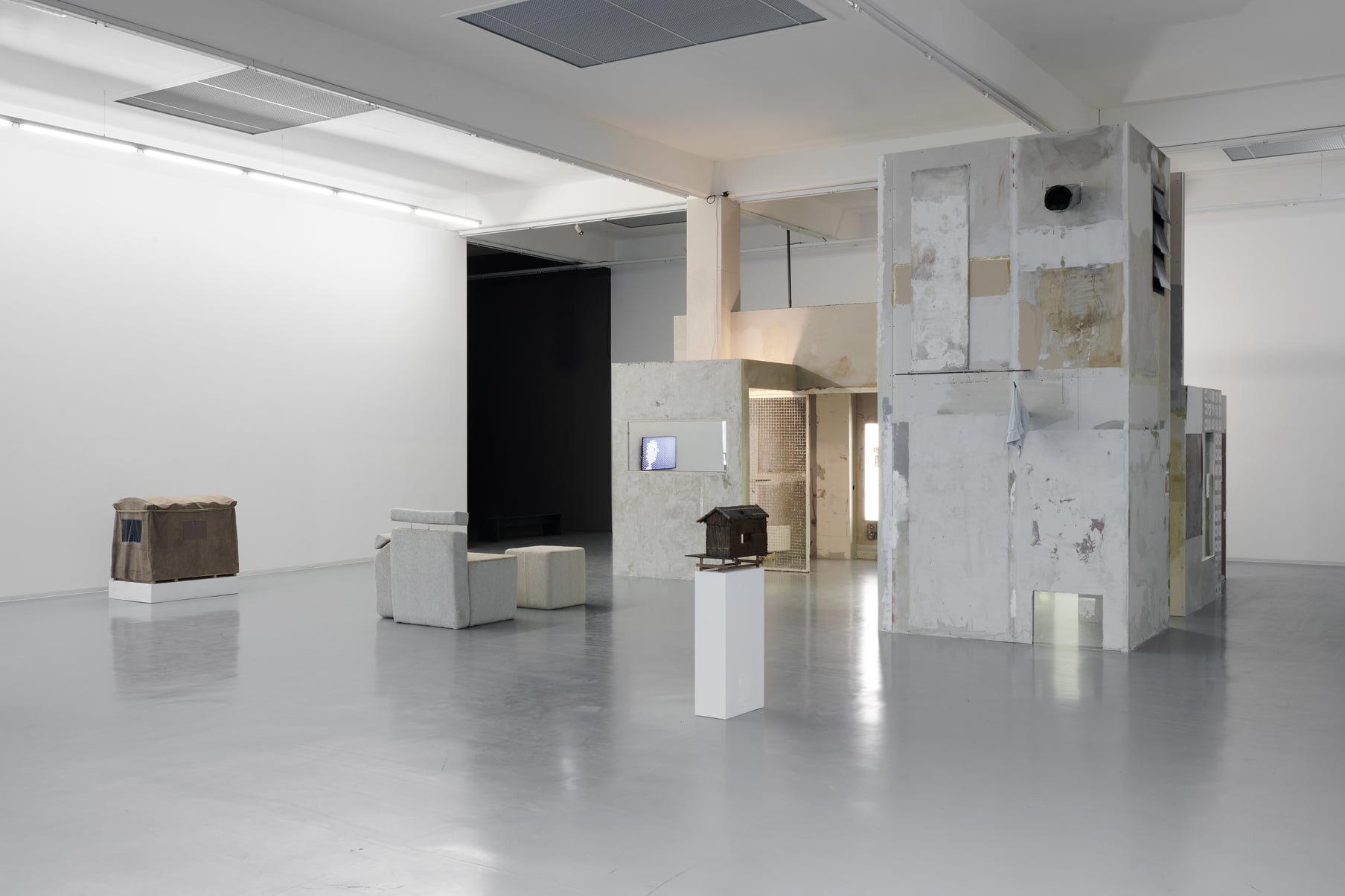 The Holding Environment, Chapter II, Bonner Kunstverein, 2021. Photo: Mareike Tocha.