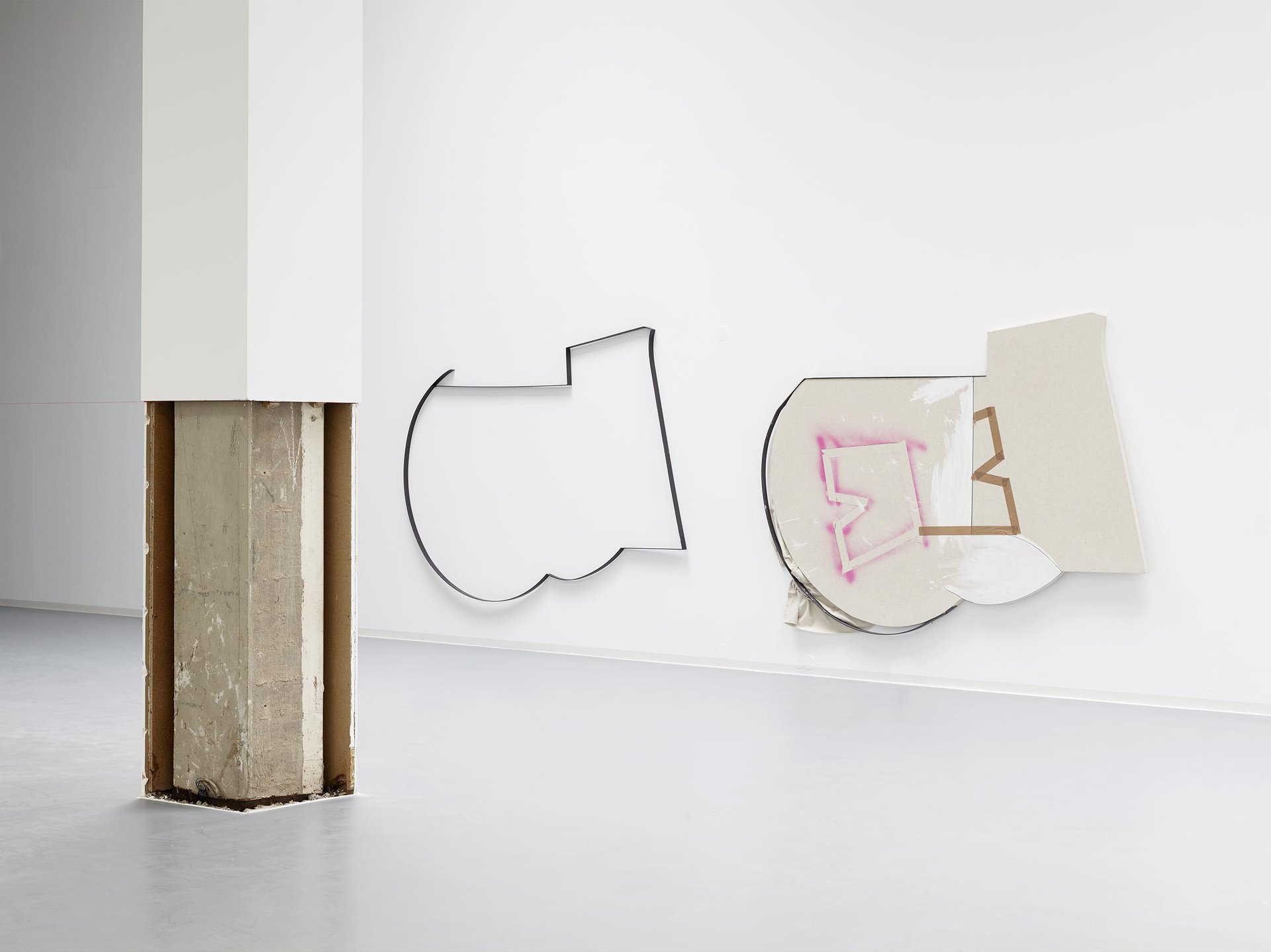 Jonathan Binet, installation view, 2015, Bonner Kunstverein, Courtesy of the artist and Gaudel de Stampa, Paris. Photo: Simon Vogel