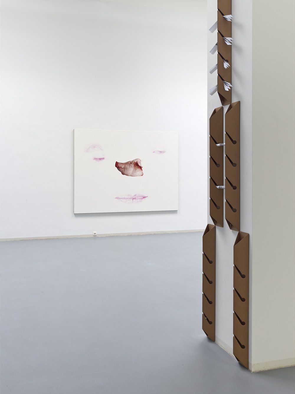 Ihre Geschichte(n), Installationsansicht, 2013, Bonner Kunstverein. Foto: Simon Vogel