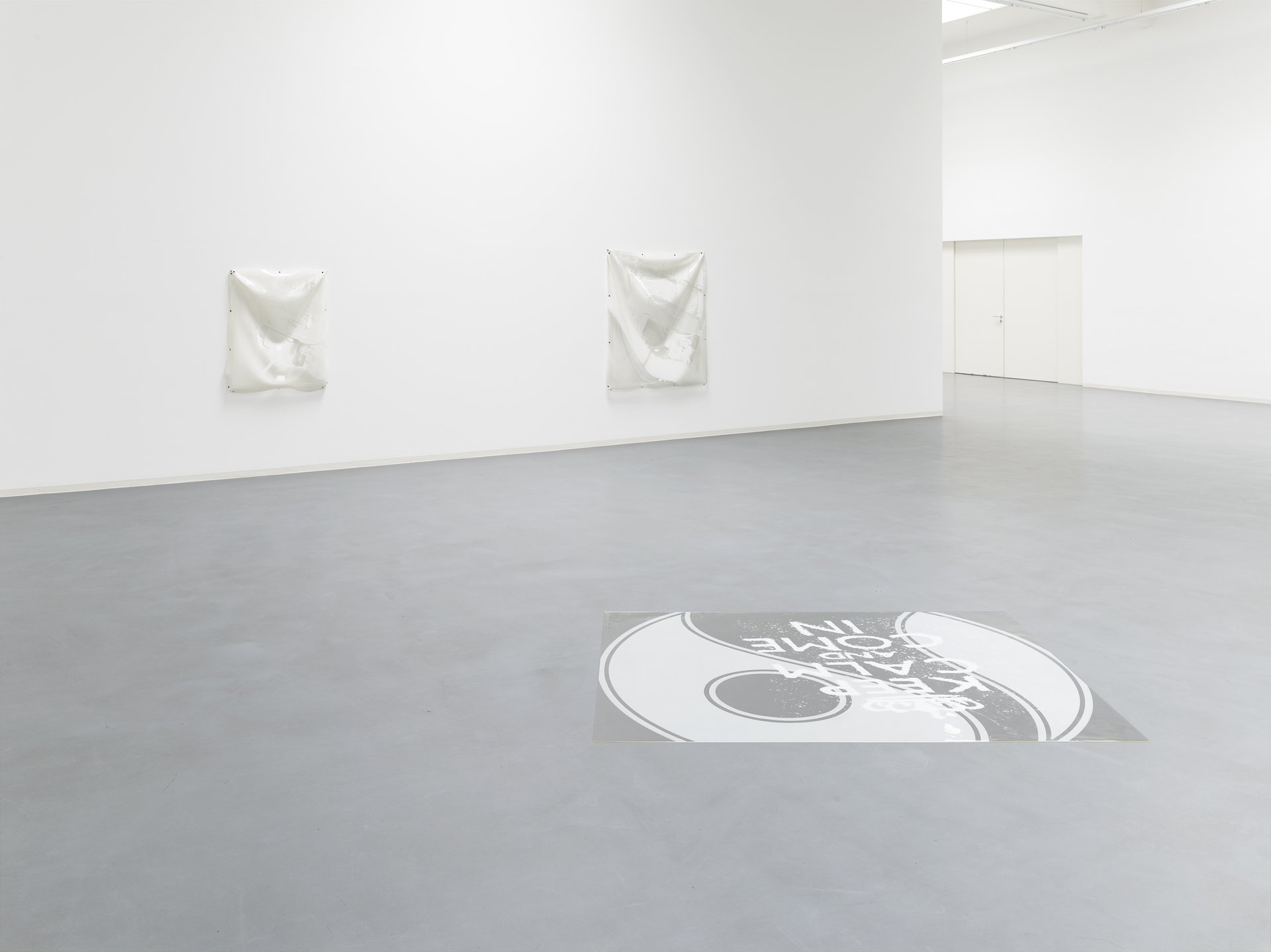 Alexander Bornschein, o.T., installation view, 2015, Bonner Kunstverein. Courtesy the artist. Photo: Simon Vogel