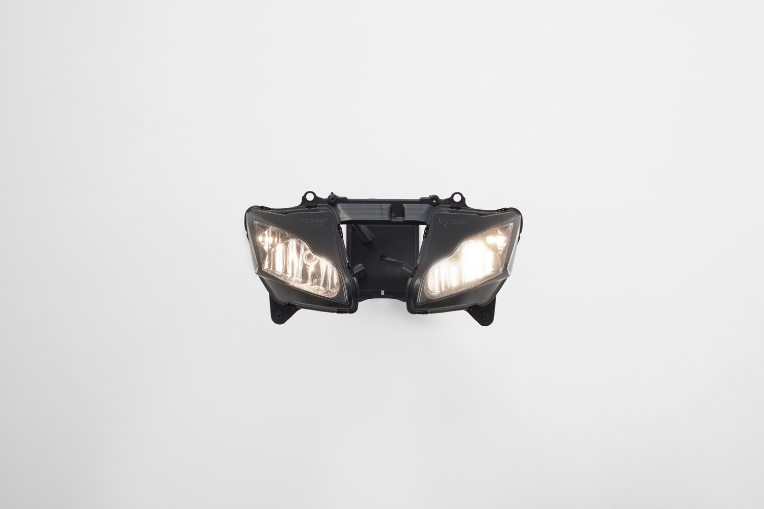 Yngve Holen, Hater Headlight, 2015, Courtesy Modern Art, London.