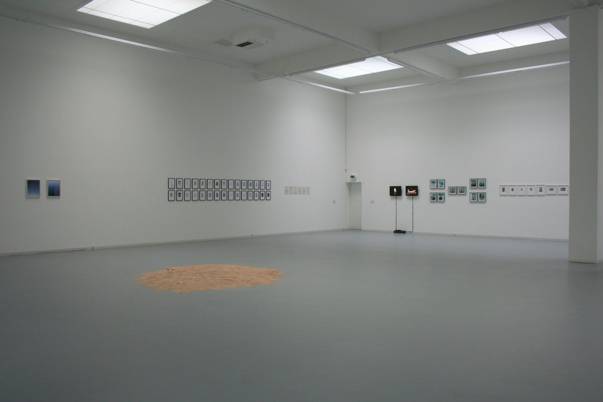 Indicated by signs, Installation view, Bonner Kunstverein, 2009. Photo: n.a.