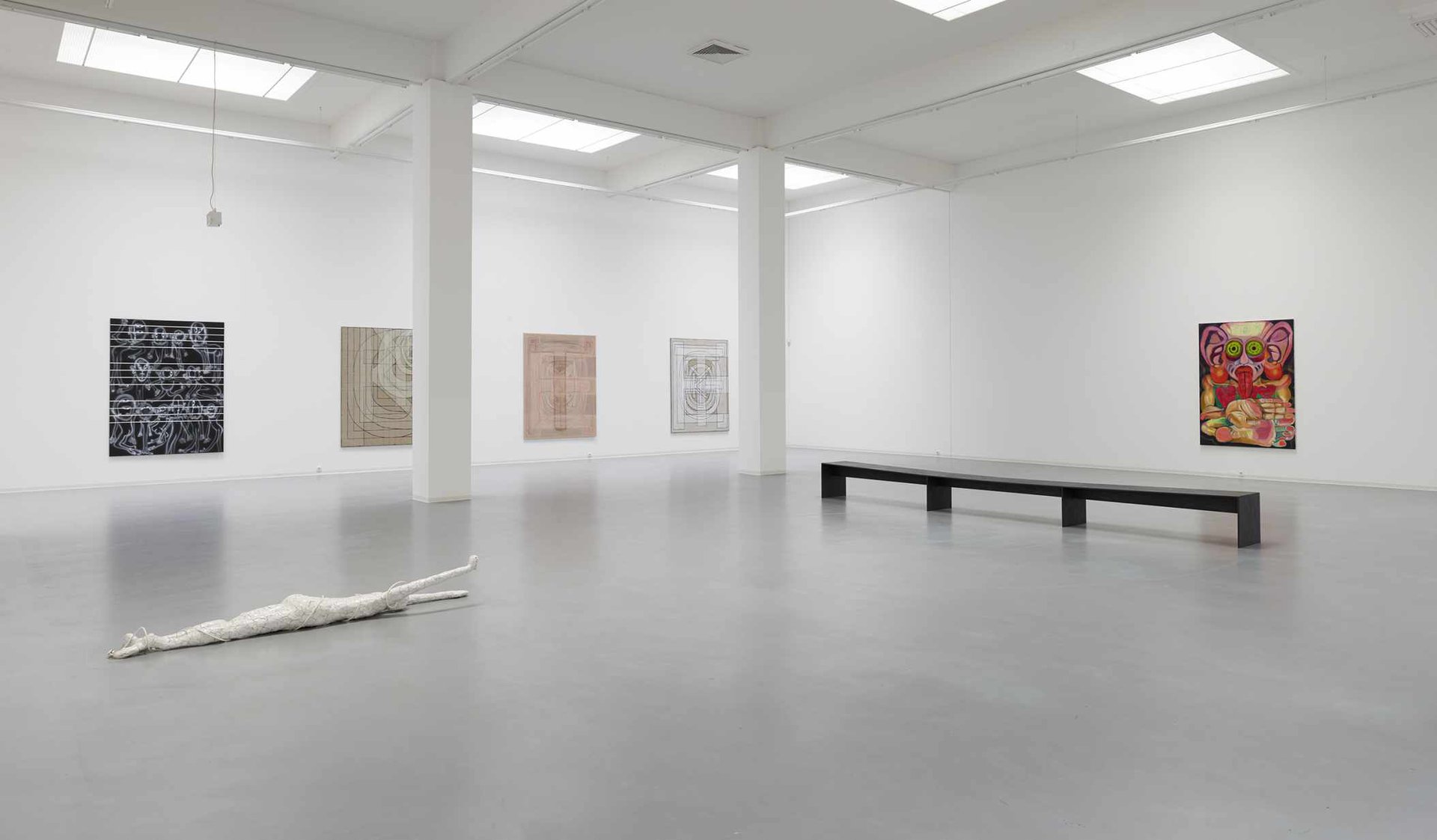 Jana Euler, installation view, 2014, Bonner Kunstverein, Courtesy the artist and Galerie Neu, Berlin. Photo: Simon Vogel