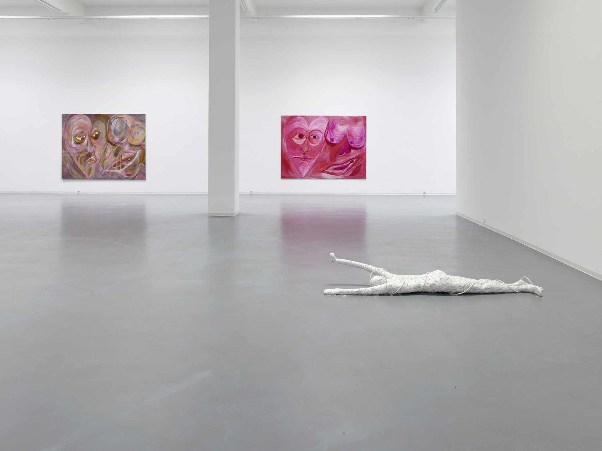 Jana Euler, installation view, 2014, Bonner Kunstverein, Courtesy the artist and Galerie Neu, Berlin. Photo: Simon Vogel