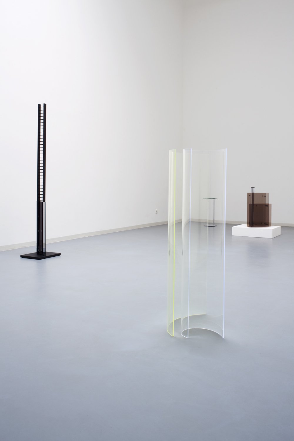 Marte Eknæs, Installation view, Bonner Kunstverein, 2010. Photo: Simon Vogel