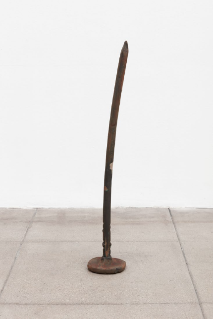 Matthew Langan-Peck, WTLA 1, 2021, Wood, epoxy, metal, iron oxide, acryliy, vinyl paint, 78 × 17 × 17 cm.